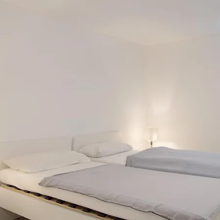Dom wakacyjny Neubau 2 *